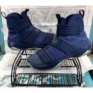 Nike LeBron Soldier 10 SFG Midnight Navy 2016 basketball shoe Mens Size 12